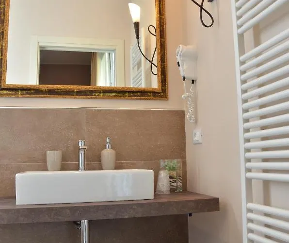 Bed & Breakfast H2o 4*