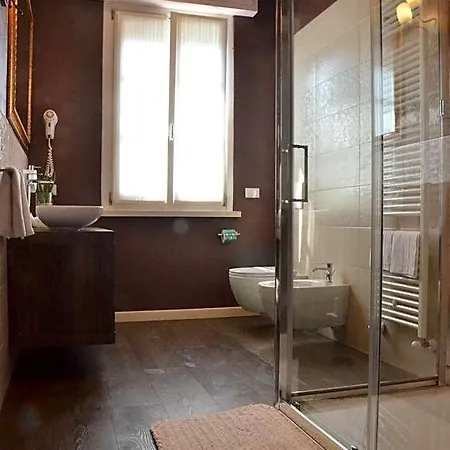 H2o Frühstückspension 4*