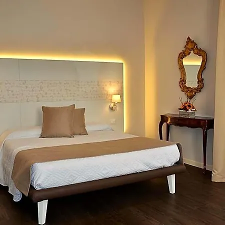 H2o Couette-café Sirmione